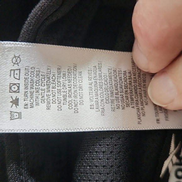 Reebok, Men's, Large, Black, w Kangaroo pouch in Front of Top also a Hood - Picture 10 of 10